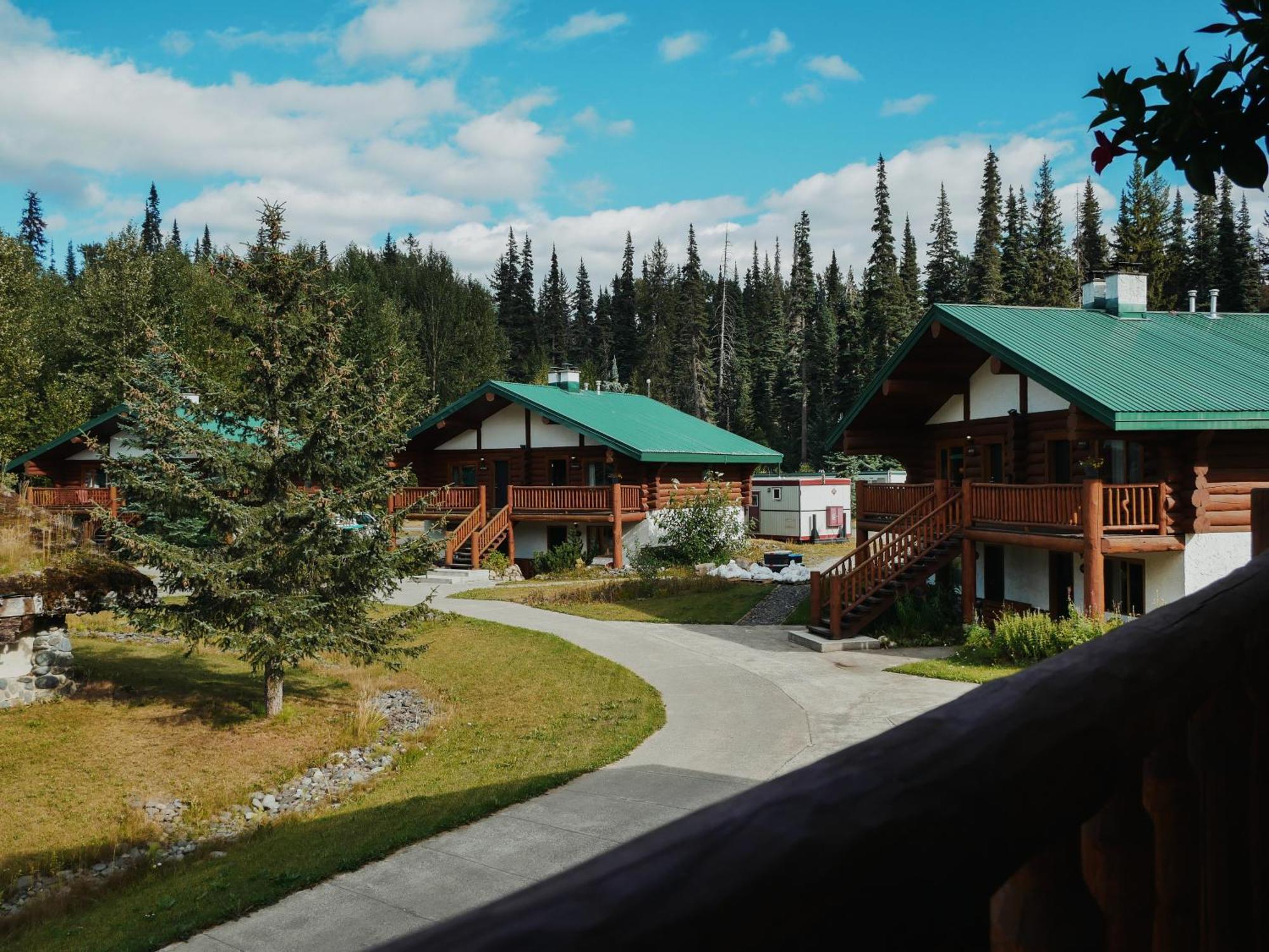 Bell 2 Lodge Bell II